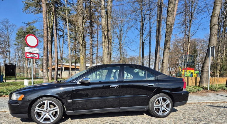 Volvo S60 cena 36000 przebieg: 79400, rok produkcji 2005 z Zalewo małe 352